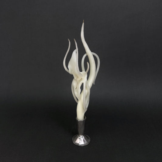 The Flytrap and the Petal Candle