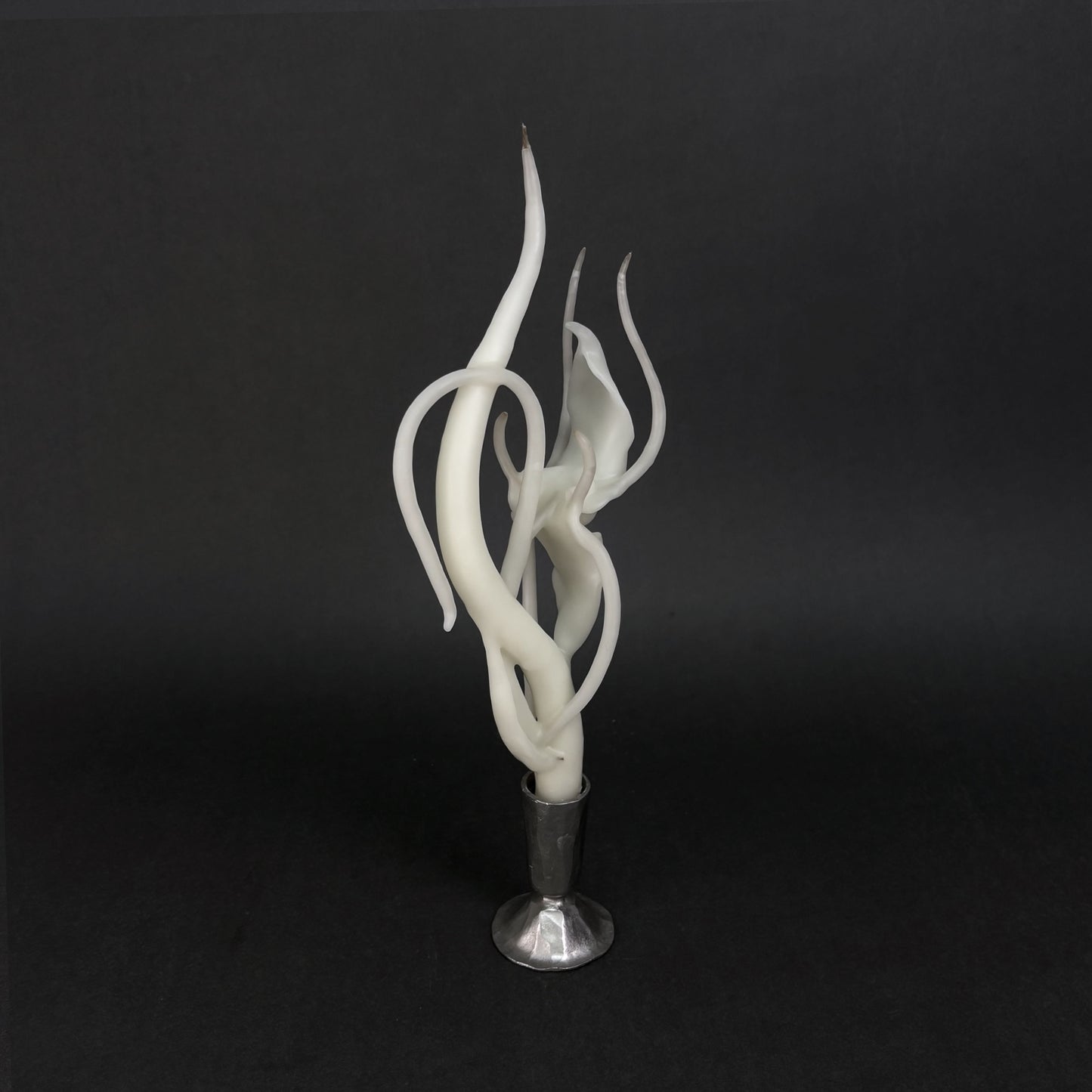 The Flytrap and the Petal Candle